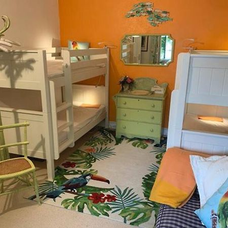 Gite 2-4 Couchages Situe Dans Un Magnifique Jardin Saint-Vivien  Eksteriør billede