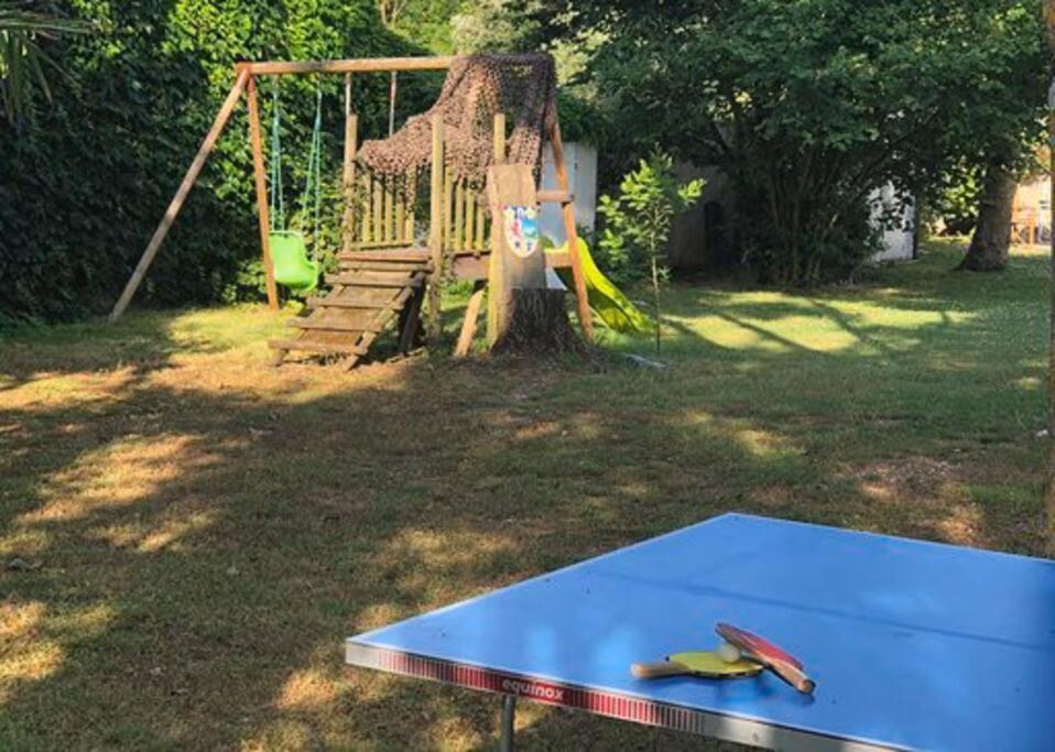 Gite 2-4 Couchages Situe Dans Un Magnifique Jardin Saint-Vivien  Eksteriør billede